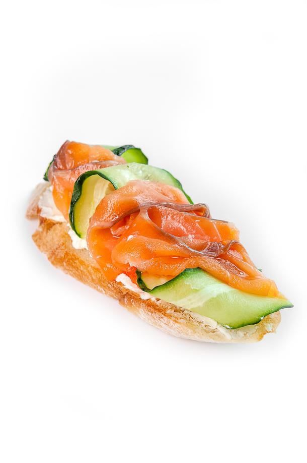 Брускетта с семгой Брускетта с семгой