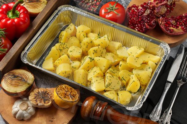 Картофель отварной с маслом и зеленью