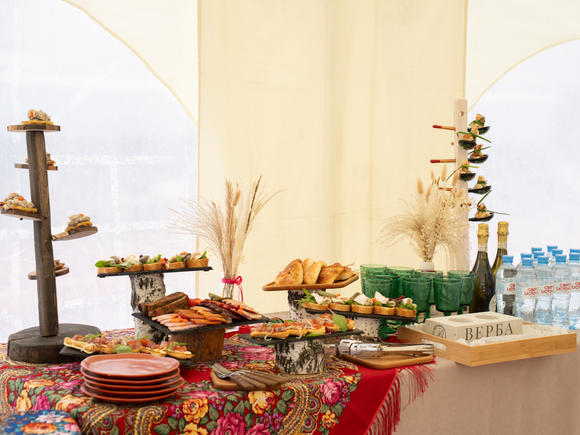 Фуршетный сет премиум с горячими закусками на 20 персон в Иркутске