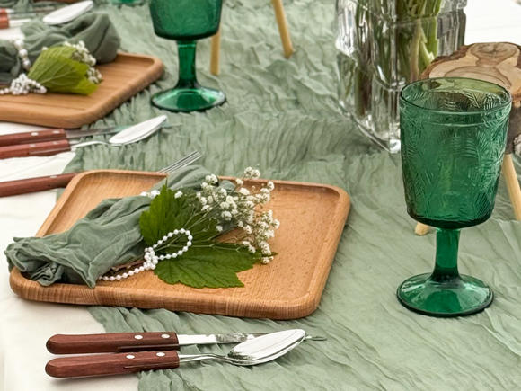 Роскошный новогодний стол на 30 персон в Иркутске